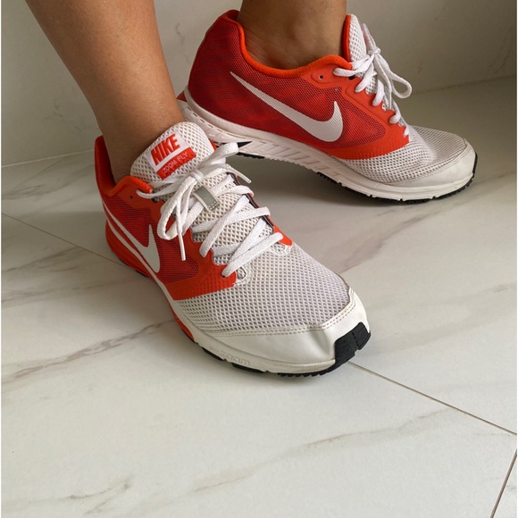 ❌SOLD❌Nike Zoom Fly sneakers Size 12 653828-181 - Picture 3 of 16